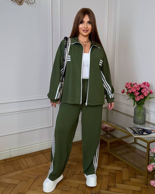 Костюм трикотпж