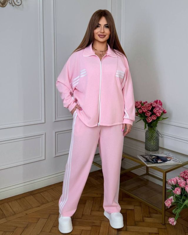 Костюм трикотпж