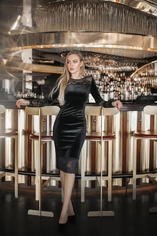 Знижки Велюрова сукня