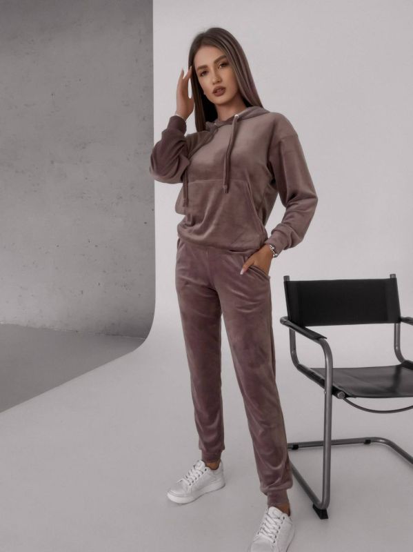 Велюровий костюм