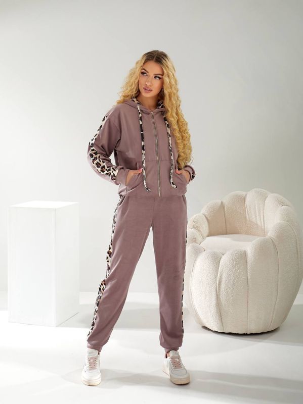 Велюровий костюм