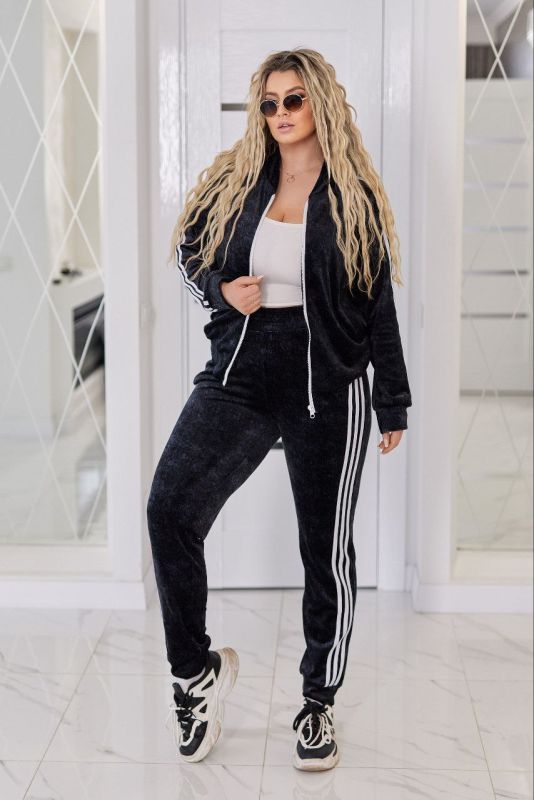 ЗНИЖКИ Костюм велюр