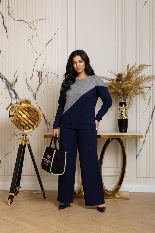 костюм з фактурного трикотажу на флісі синій