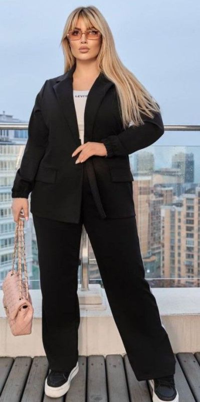 трикотажний класичний брючний костюм